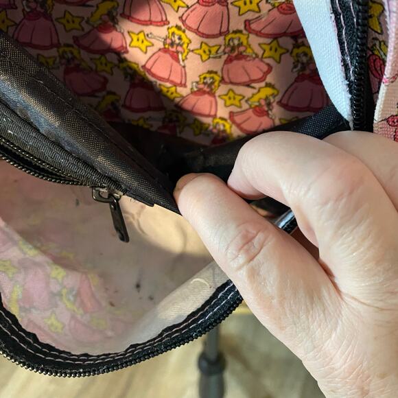 Vans x Nintendo Princess Peach Backpack Limited Collab super Mario bros bookbag - Picture 6 of 11